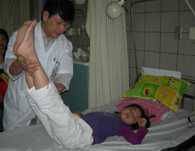 Hà Nội: Vào “mùa” viêm não vi rút - 1 Hà Nội: Vào “mùa” viêm não vi rút - 1